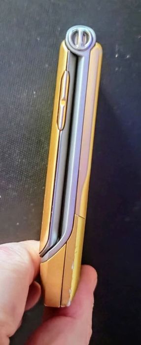 Motorola V3i D&G  ( decodat)