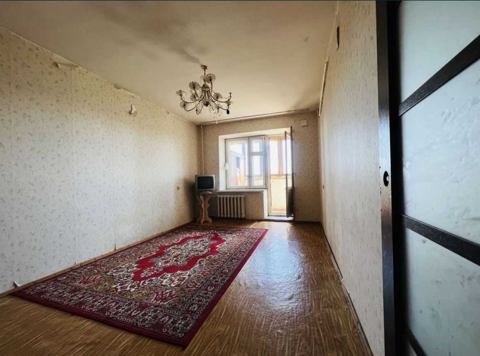 Продается 1 ком квартира район автопарка улучшенной планировки