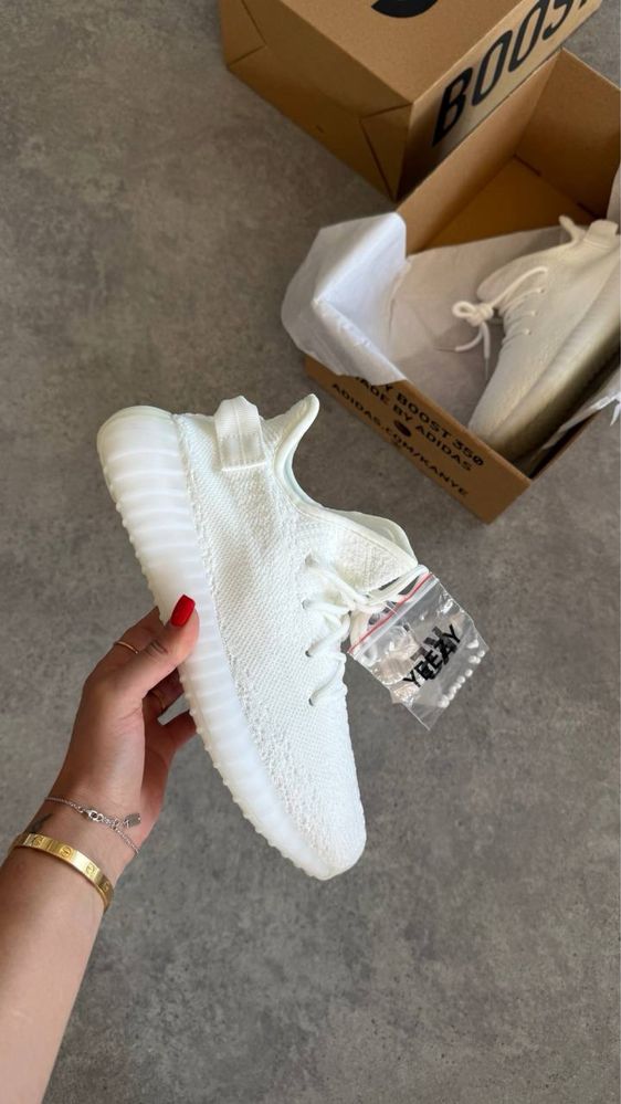 Adidasi Yeezy noi !!! Calitate superioara !!! Marimi 40/46 !!!