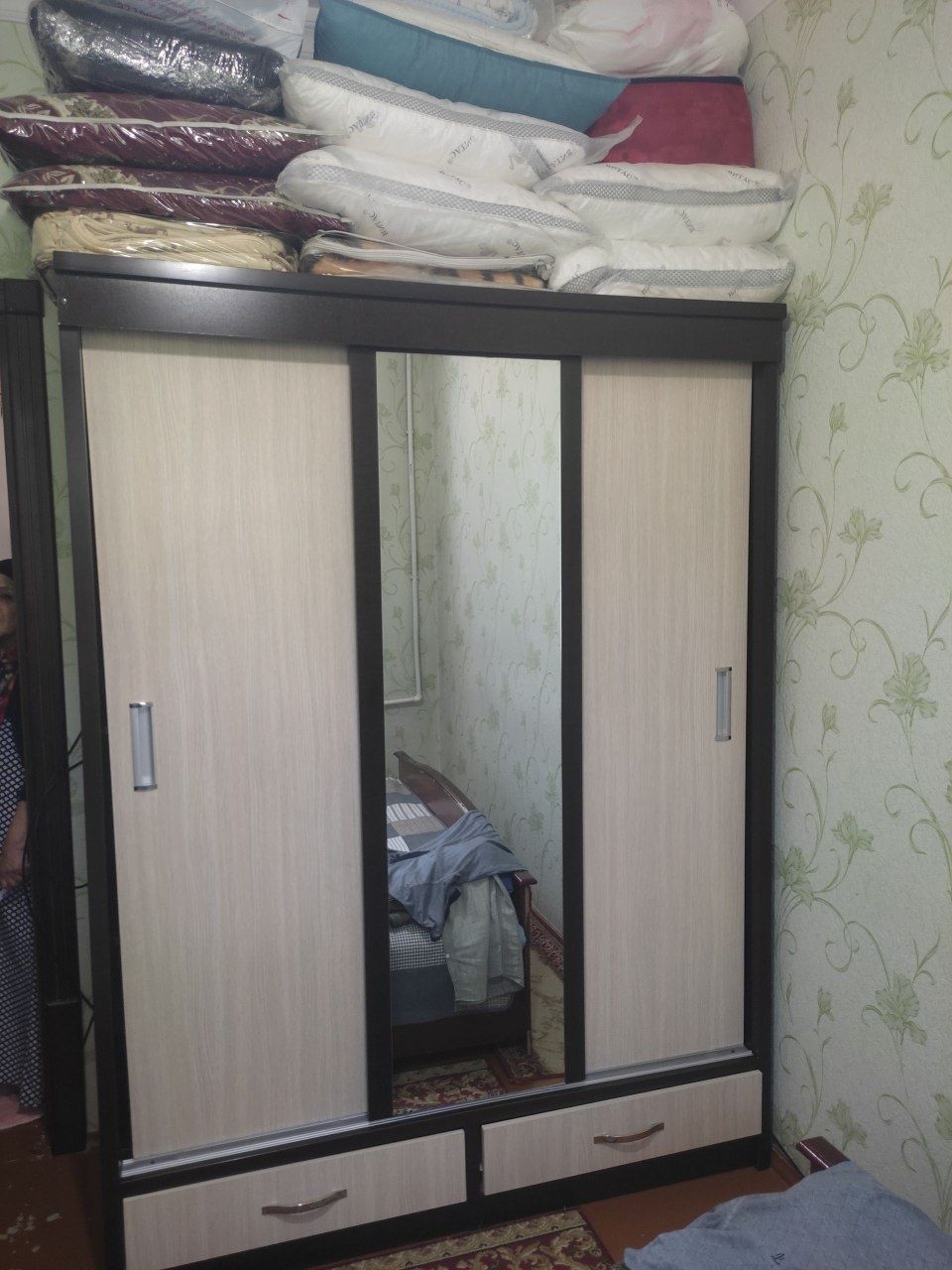 Продам шкаф для спальни