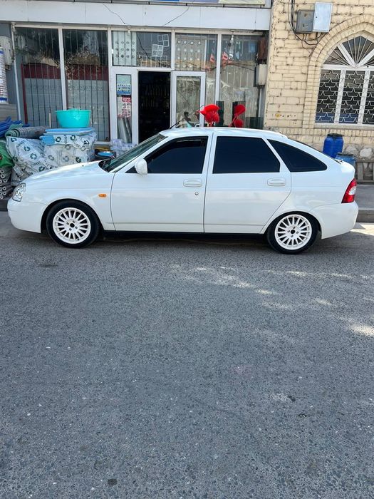 Lada priora 2012