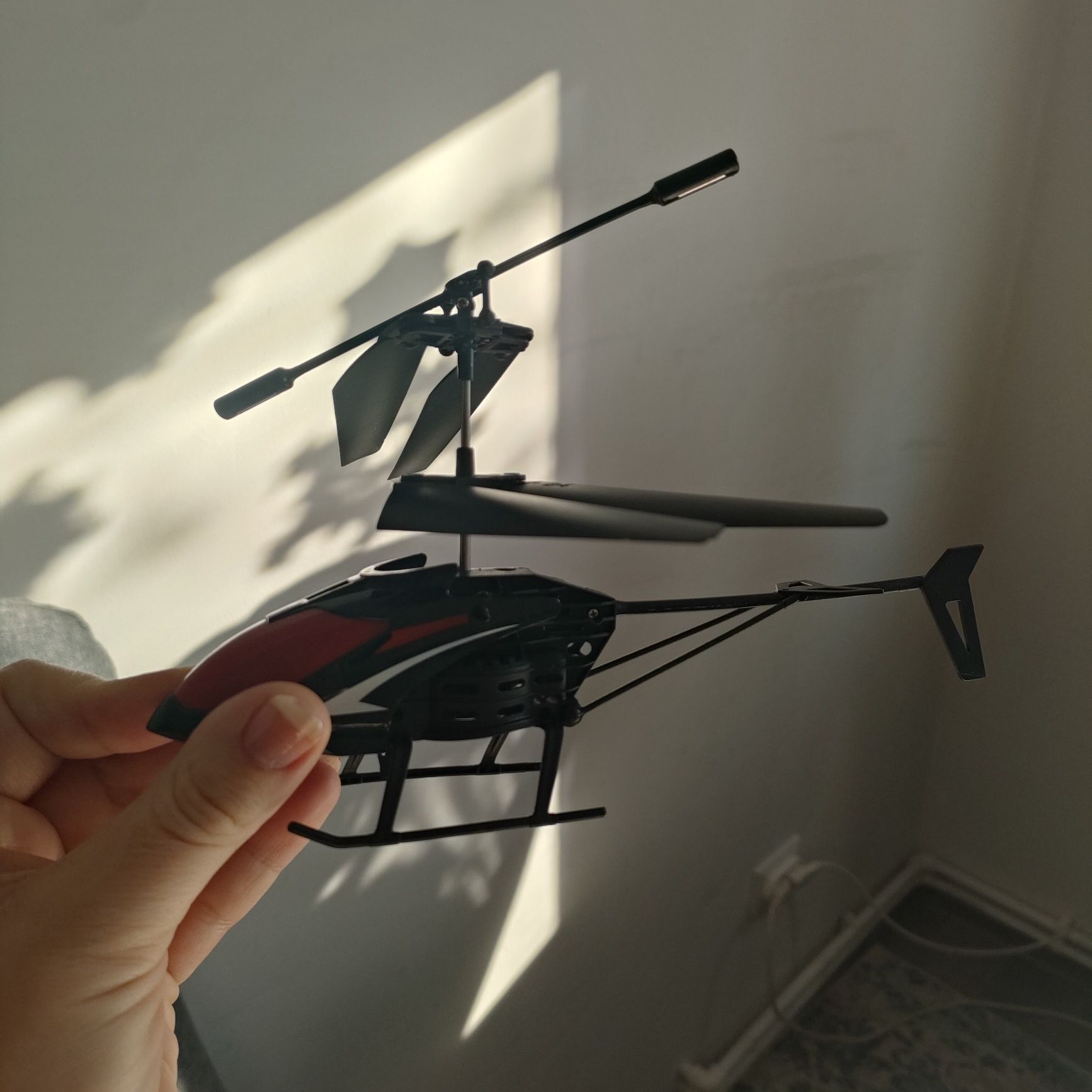 Elicoptere Syma alb/negru