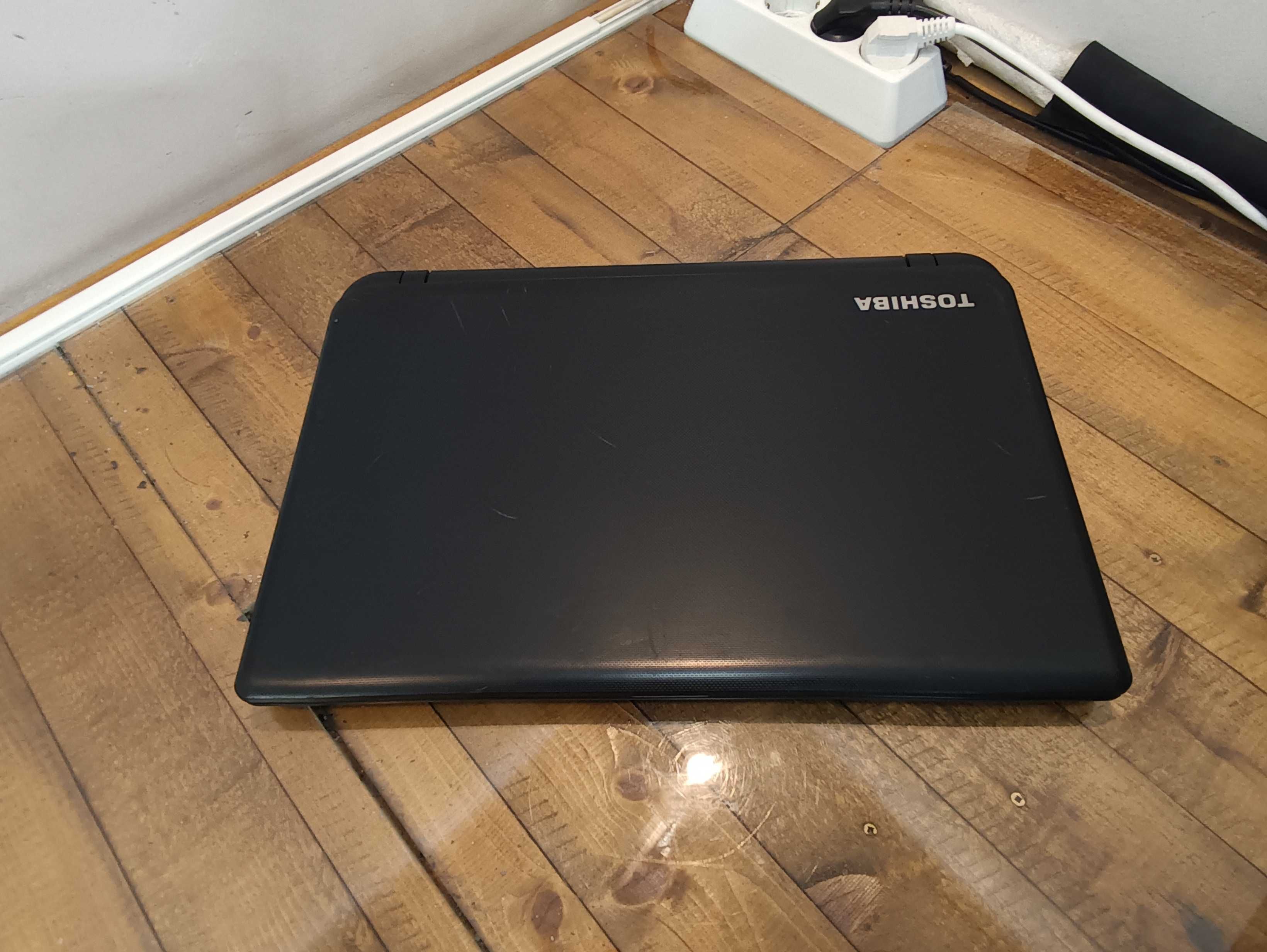 Лаптоп Toshiba Satellite C50-B-14E