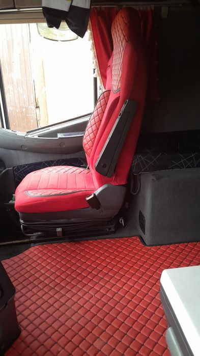 Vand URGENT ansamblu cap tractor Iveco+semiremorca Wielton