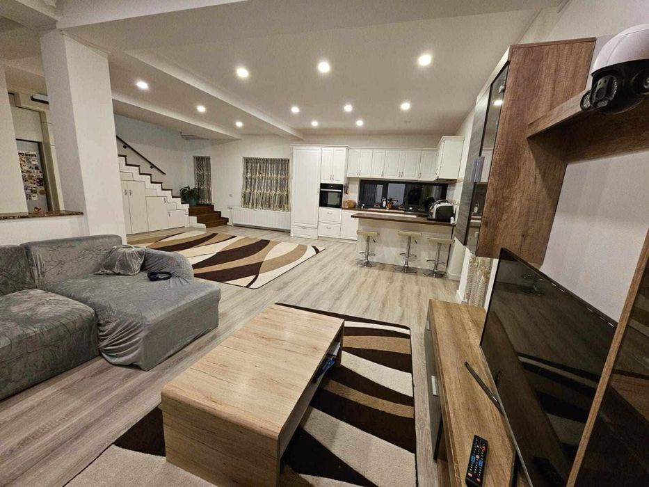 Casa tip duplex Dumbravita strada Rembrandt