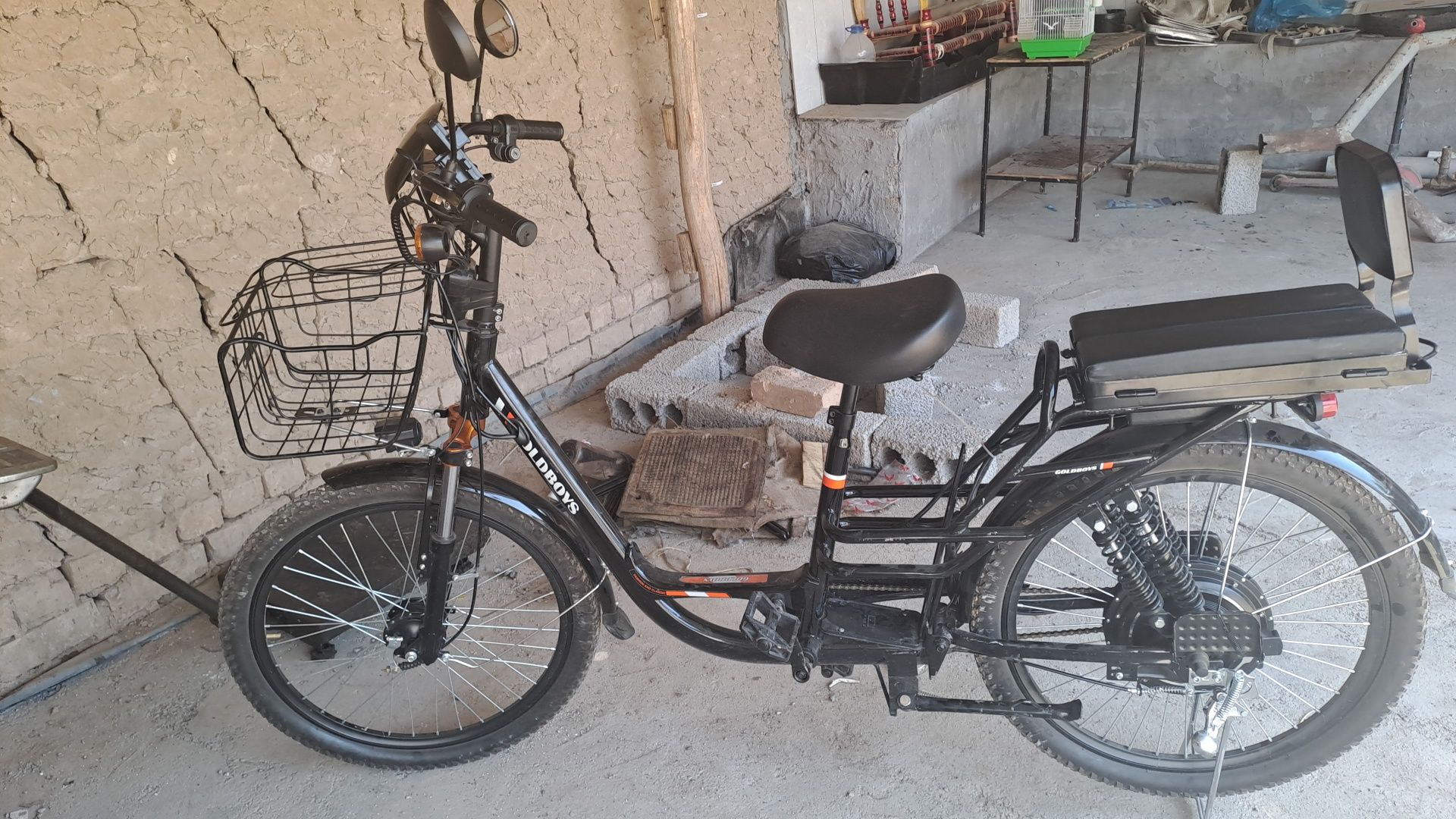 Skuter velik sotiladi