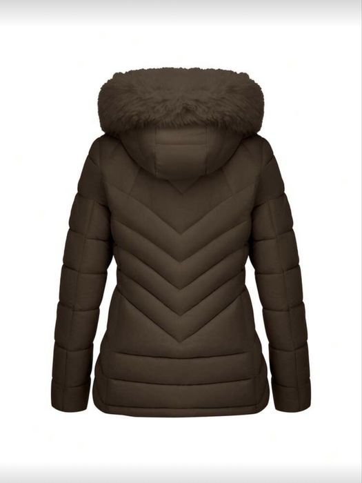 Дамско зимно яке закупено от Shein