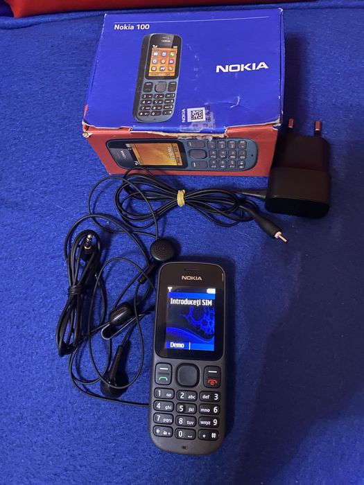 Lot telefoane Nokia cu butoane pentru persoane în vârsta