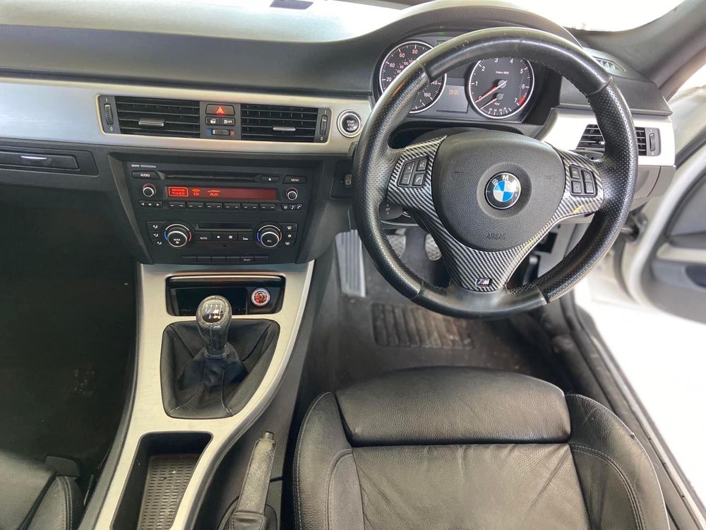 Dezmembrez BMW 318i M Pack Edition E90 Lci an 2011 2.0i N43,M PACK