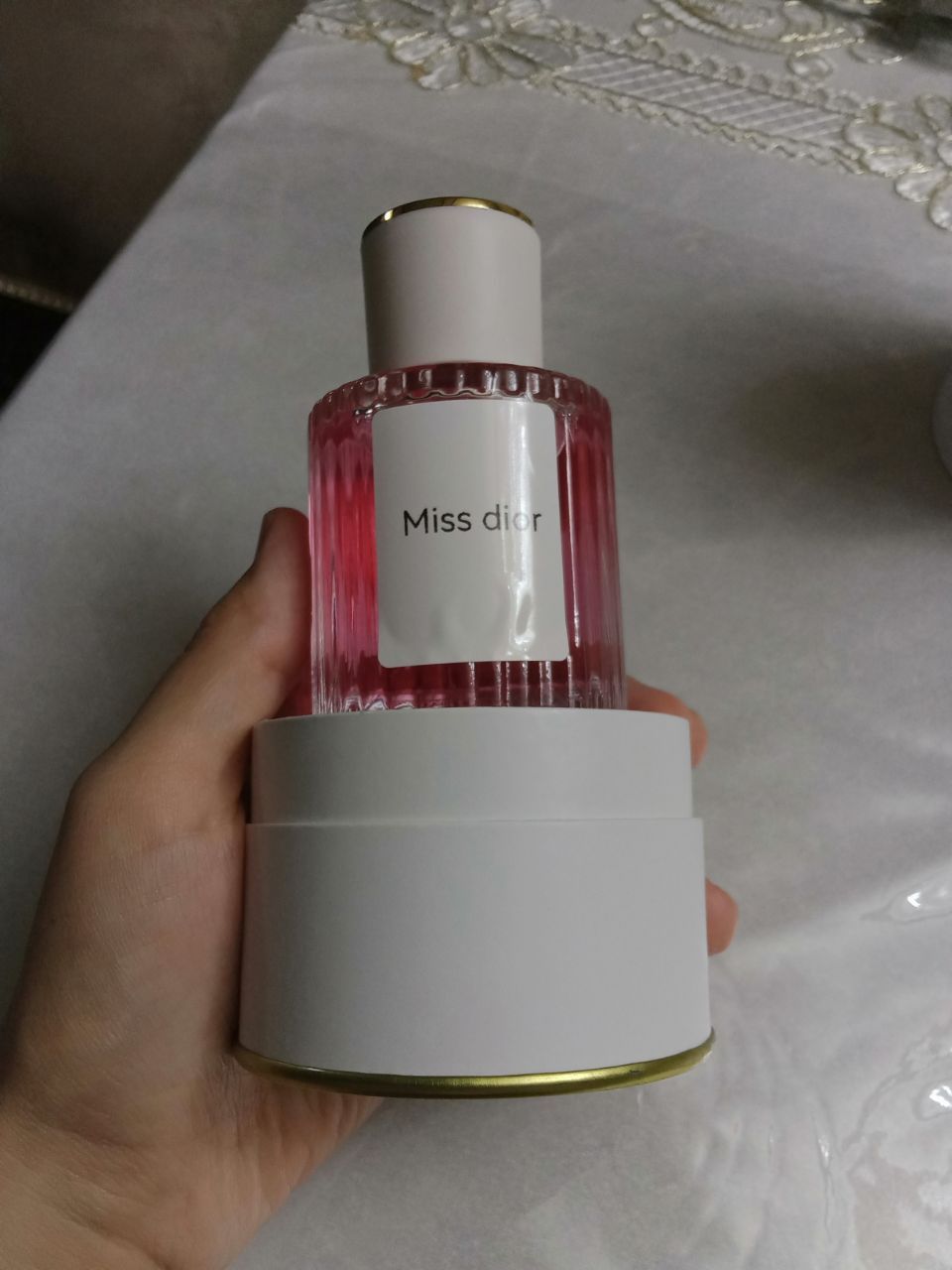 Ayollar atiri Miss dior