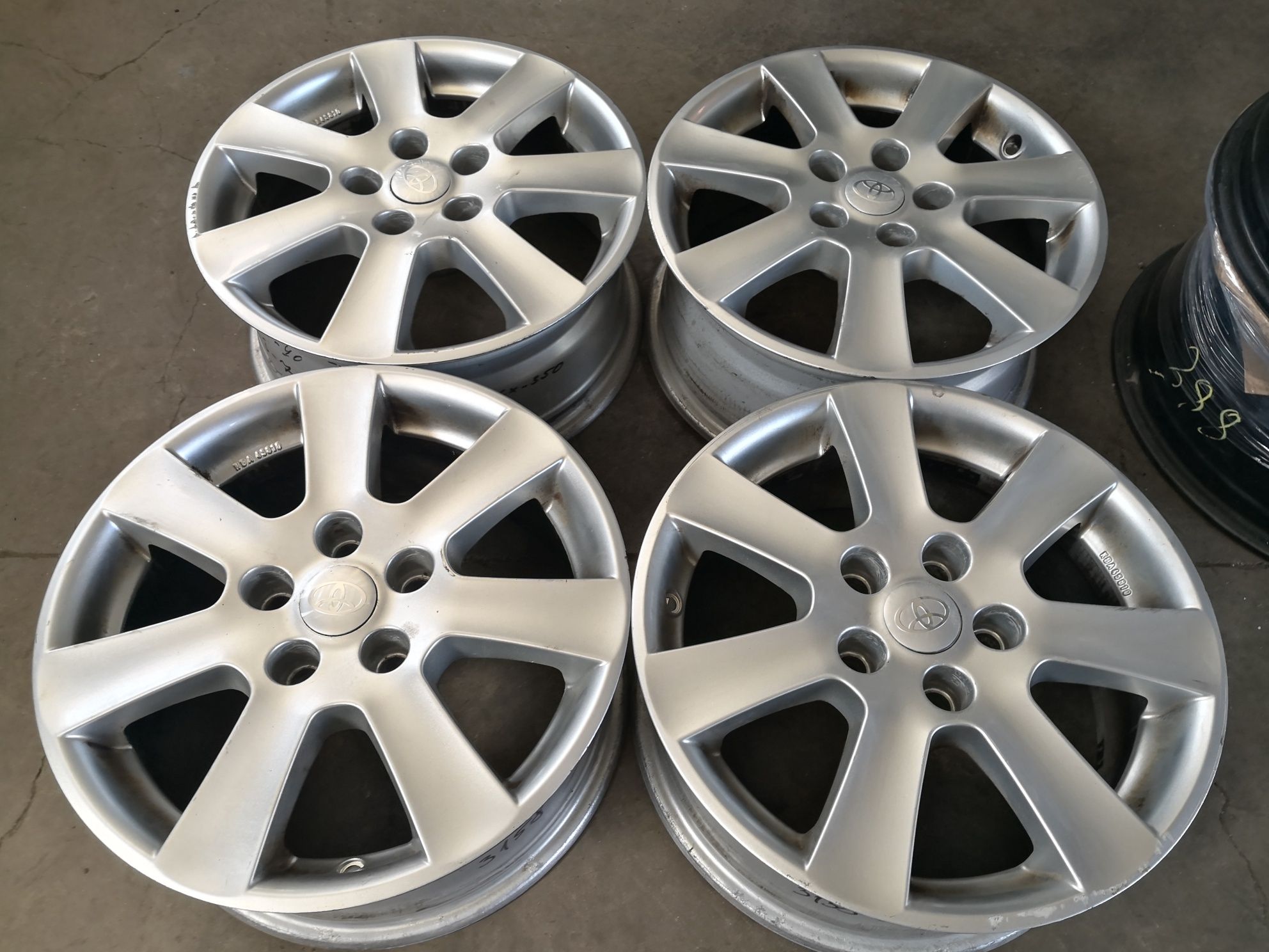 5х114.3 сузуки suzuki Тойота Toyota 5x114.3 16 цола оригинални