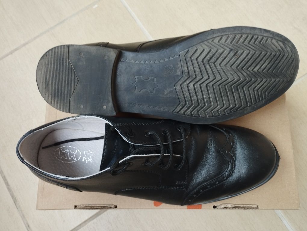 Обувки К & К 39номер