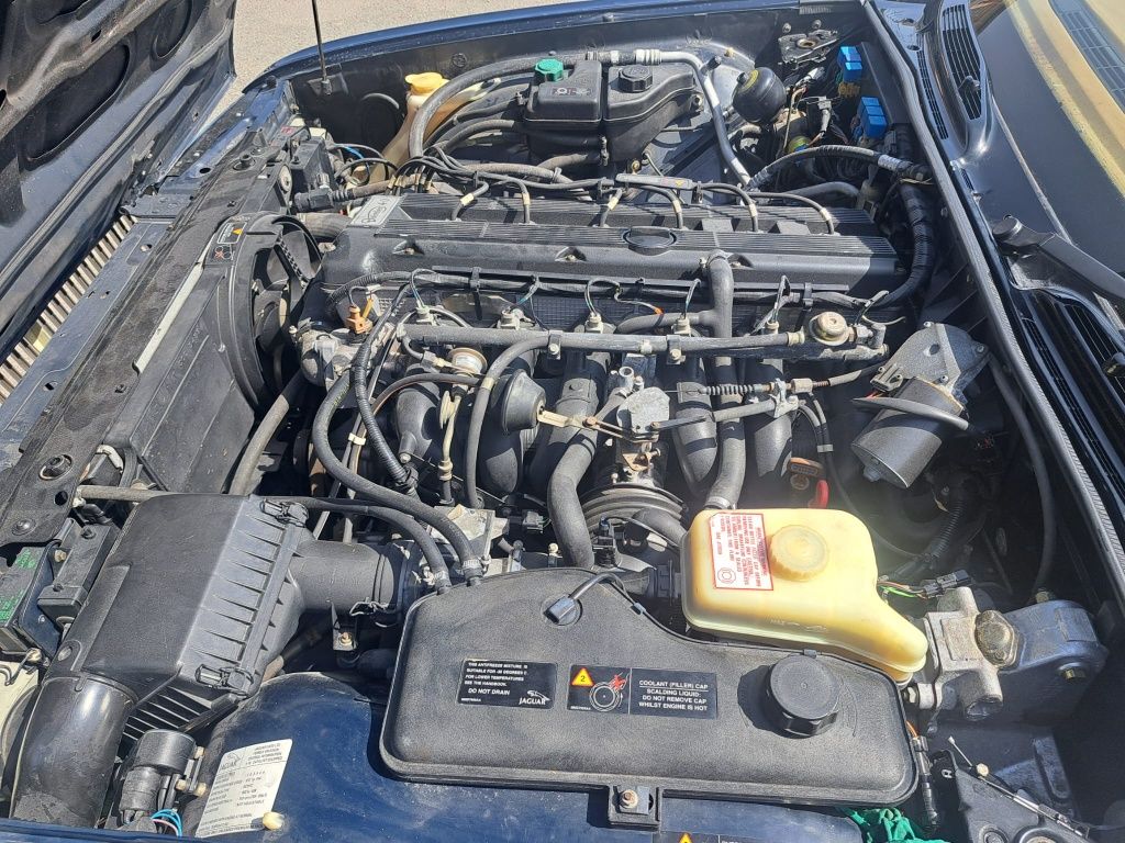 Jaguar XJ40/XJ6 Daimler