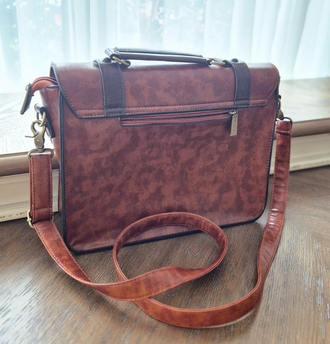 Geantă din piele ECOSUSI în două nuanțe de maro