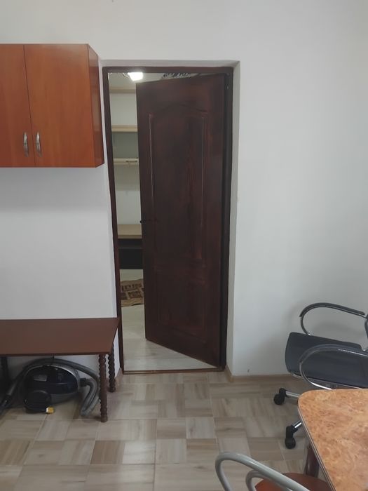 Vând apartament în Petroșani