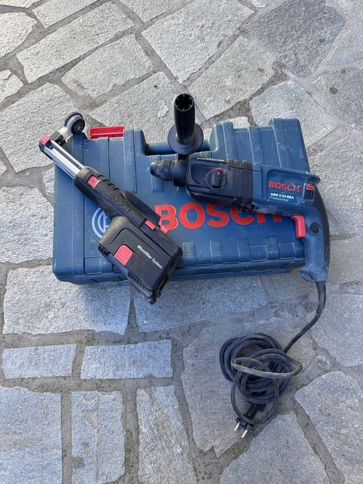 Перфоратор BOSCH