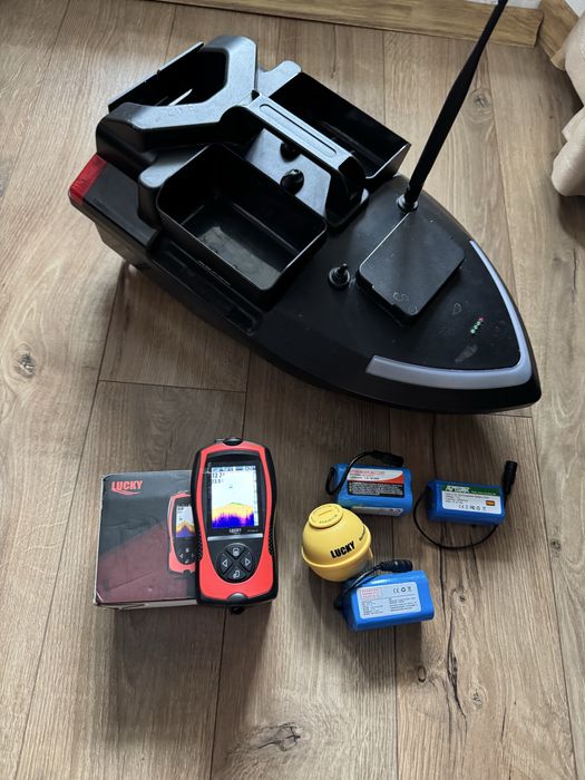 Navomodel plantat cu GPS si autopilot + sonar bonus