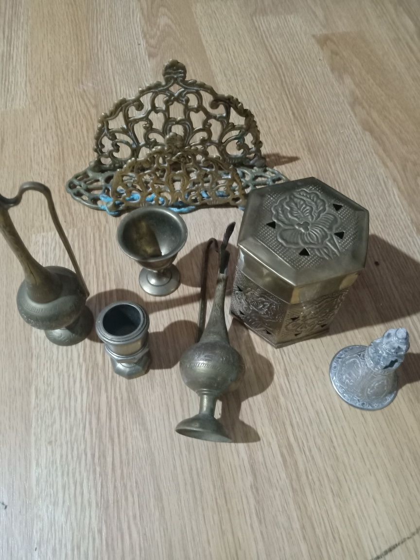 Obiecte din alamă vechi