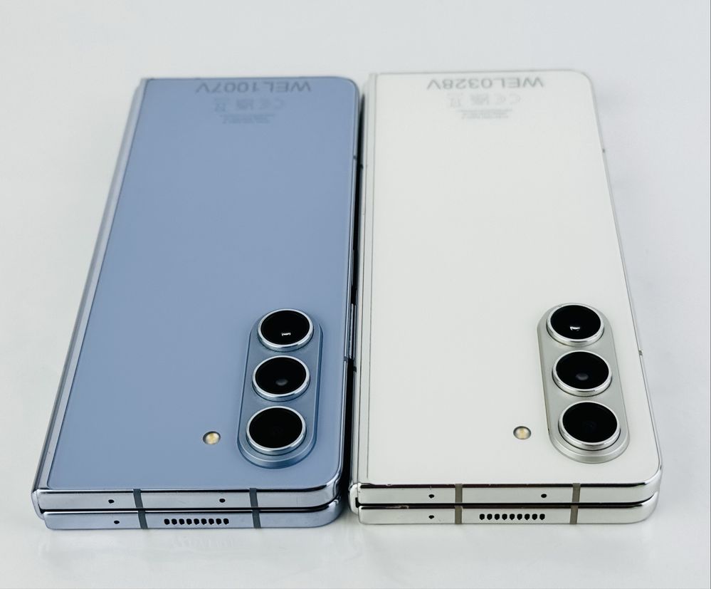 Samsung Galaxy Z Fold 5 256GB 12RAM Begie / Blue Перфектен! Гаранция