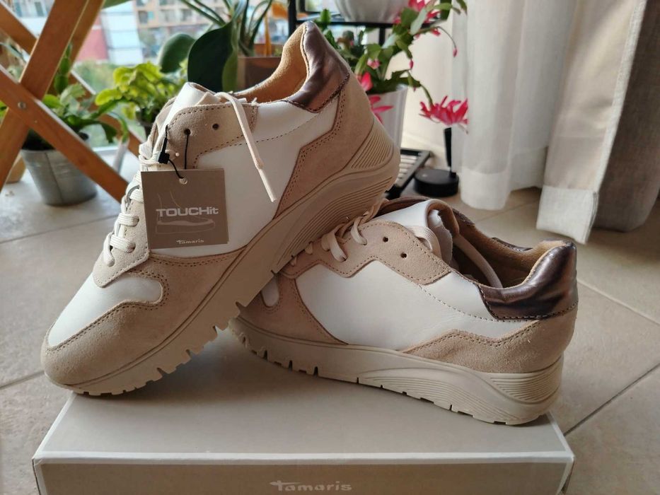 Страхотни дамски сникърси Tamaris – естествена кожа и велур