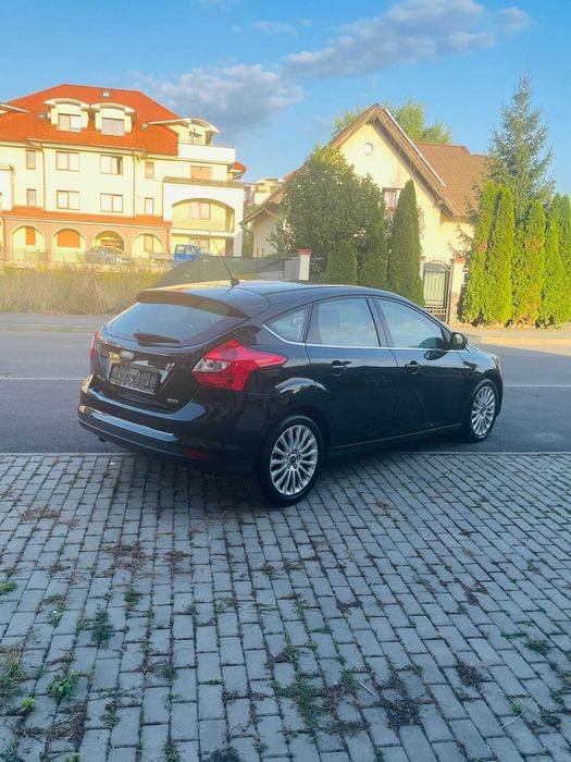 Ford Focus Titanium Euro 5 - foarte dotat ( exclus variante )