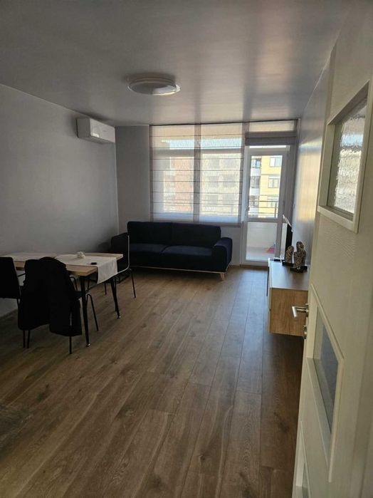 Двустаен апартамент в Кючук Париж