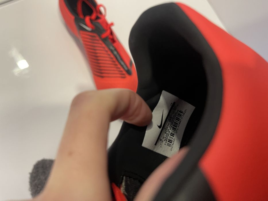 Ghete fotbal Nike Phantom Venom