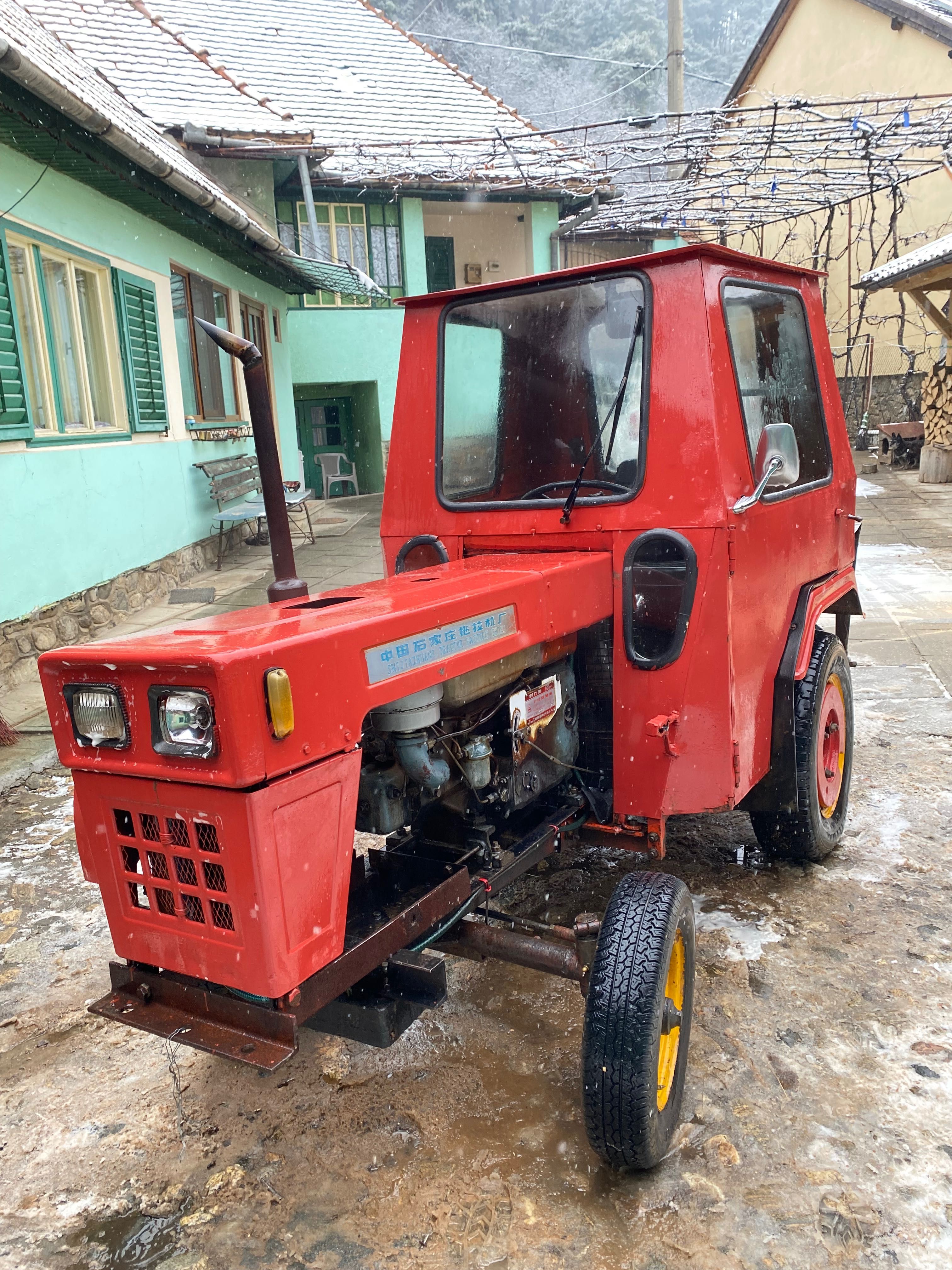 Vand tractor chinezesc 15 cai
