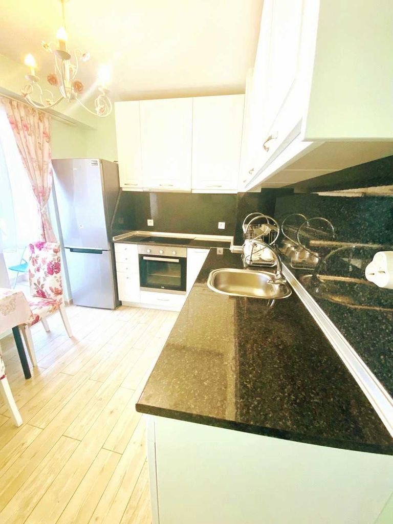 Продава се Тристаен апартамент в Перник, Изток - 90 кв.м за 1389 €/кв.м - Снимка #4