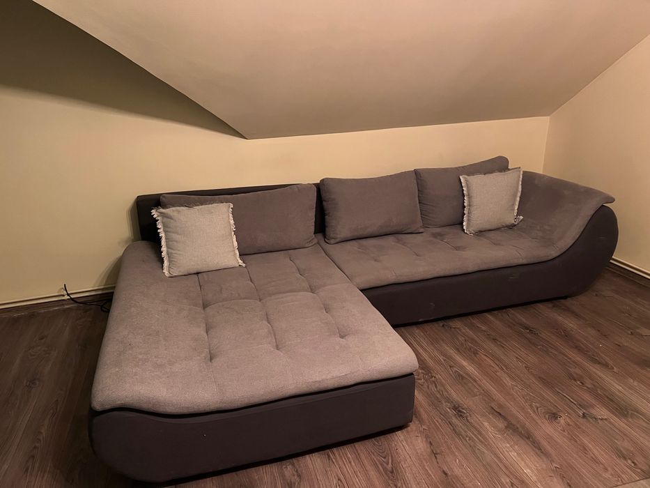 Canapea confortabila