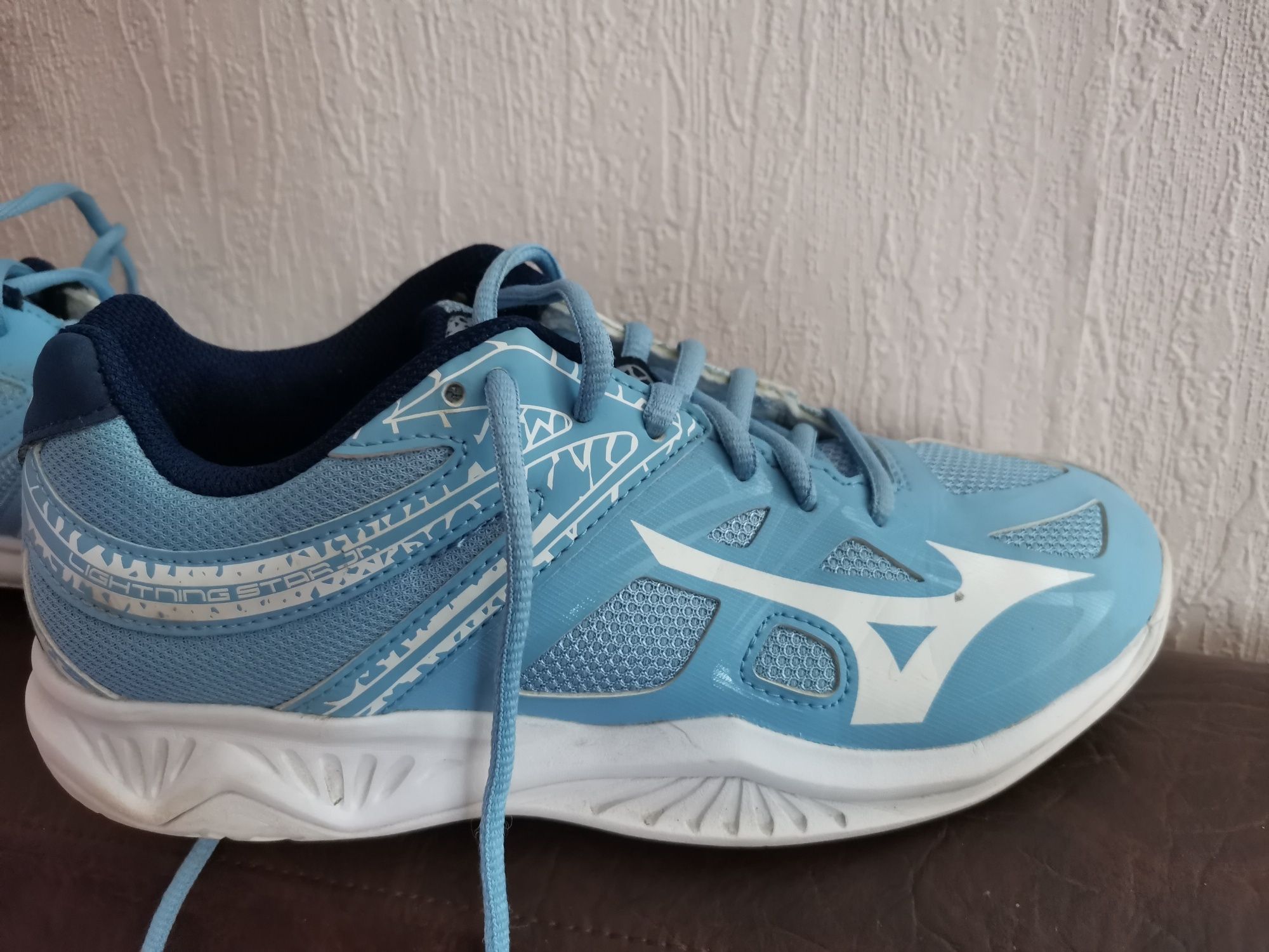 Маратонки Mizuno Thunder Blade Netball Trainers