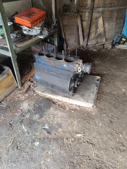 Piese u 650 de vanzare