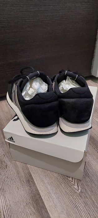 Маратонки Adidas 37