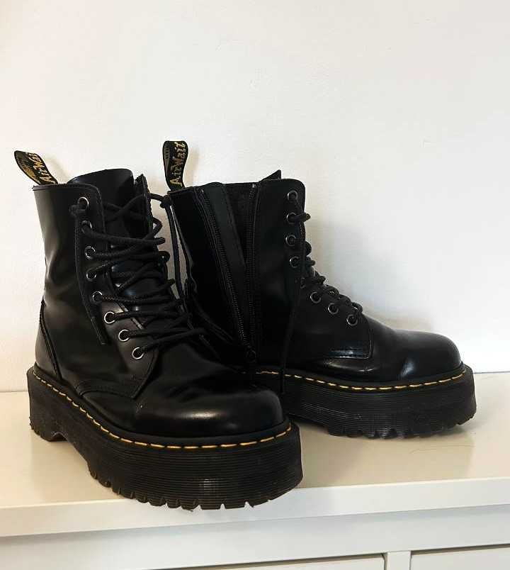 Bocanci Dr. Martens București