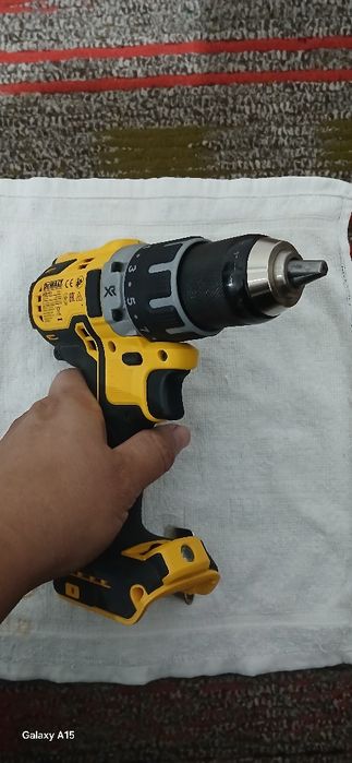 DeWalt dcf 887 impact va DCD 791 shrupburagchiç. Импульсный шруповёрт