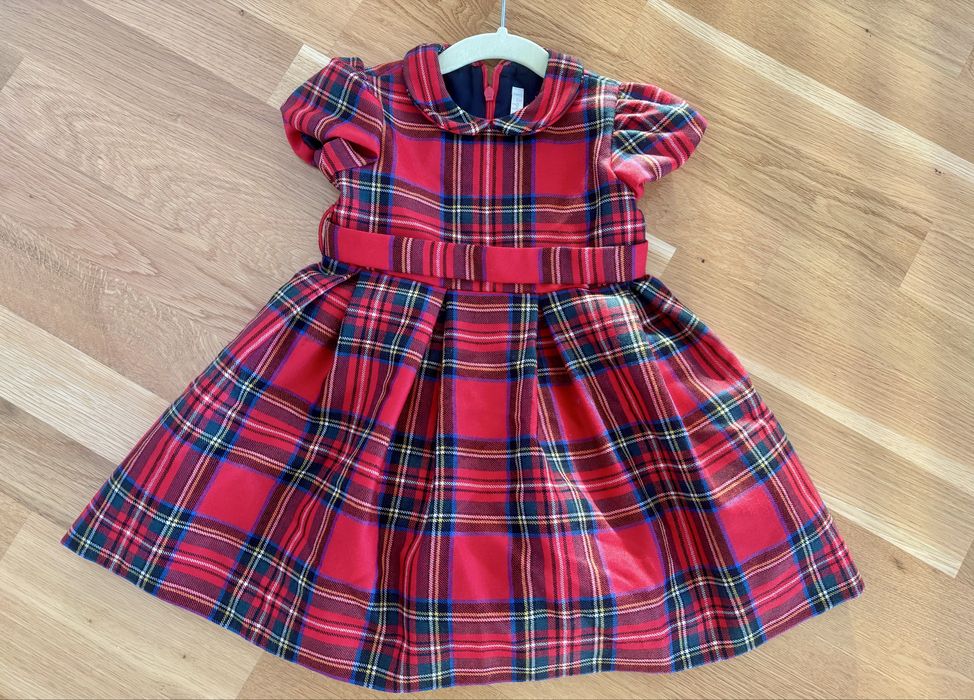 Официална коледна рокличка 18м