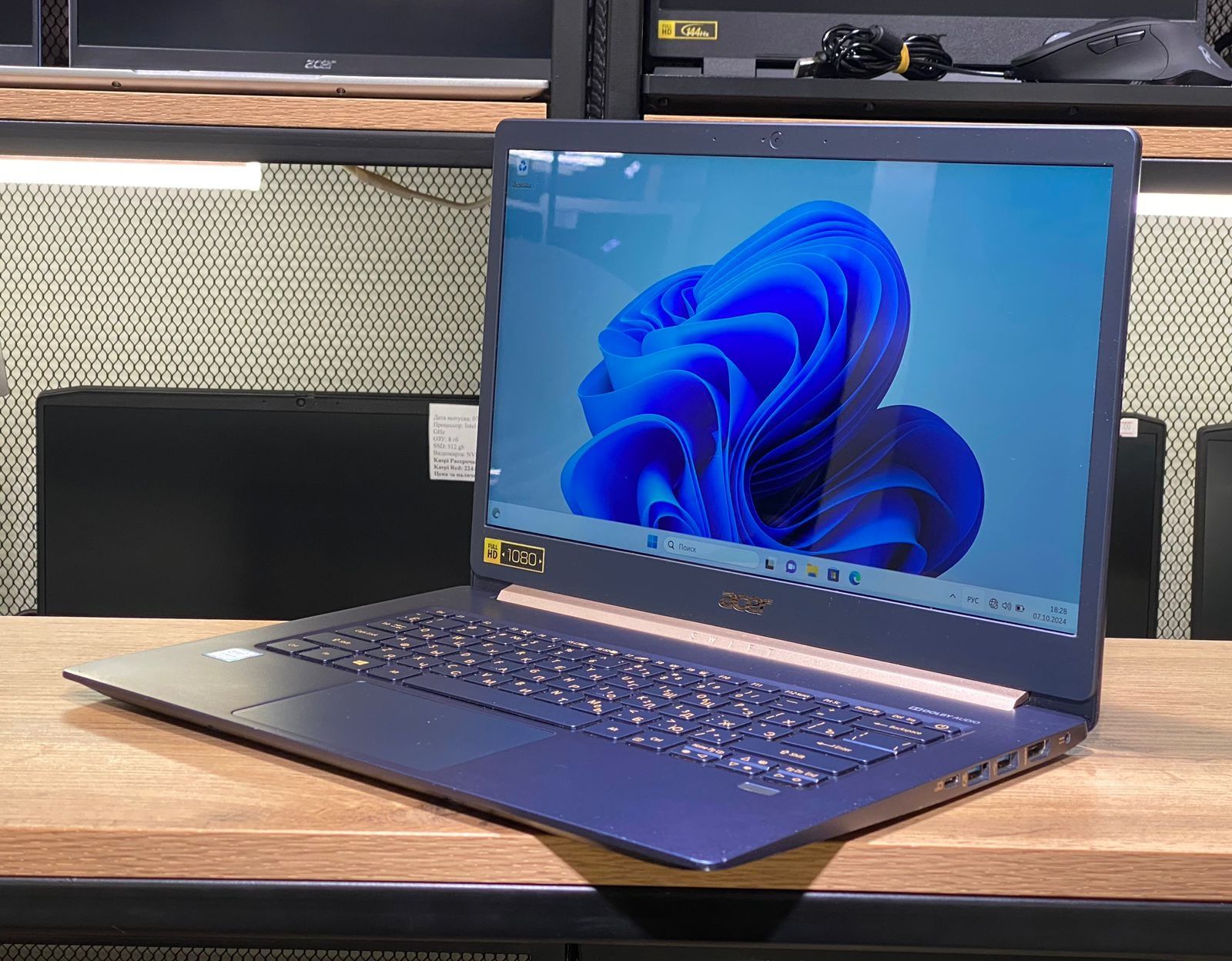 Ноутбук Acer Swift 5/Intel core i5-8/8GB/SSD512GB, 9001/A10