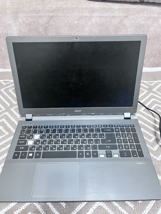 Продам ноутбук торг уместен