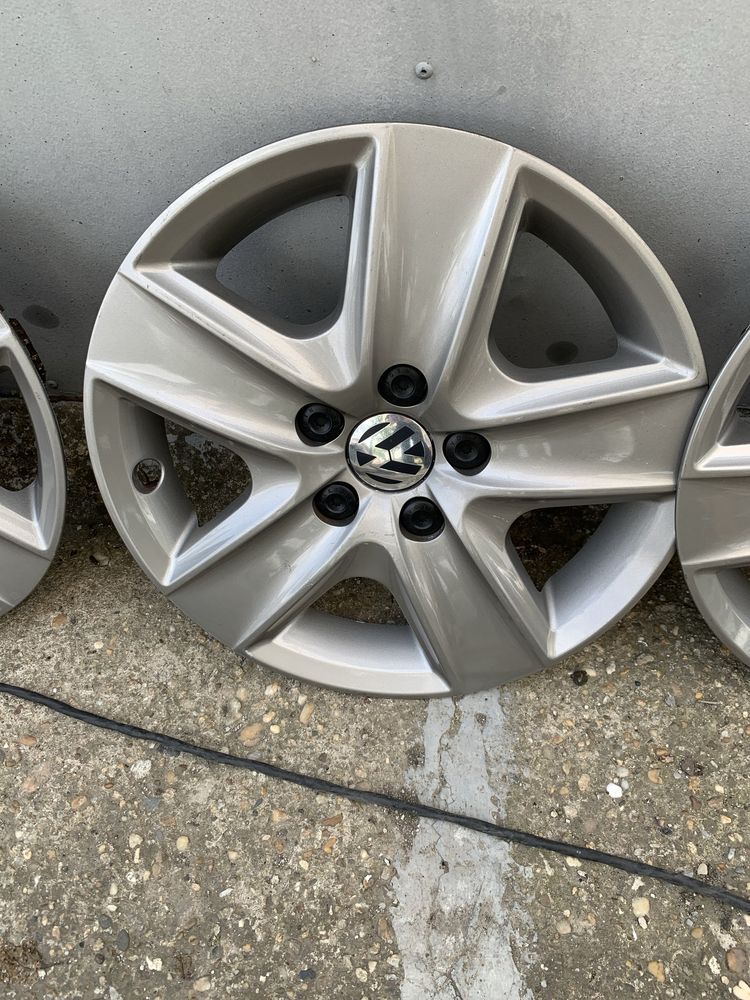 Оригинални тасове за VW  16 цола