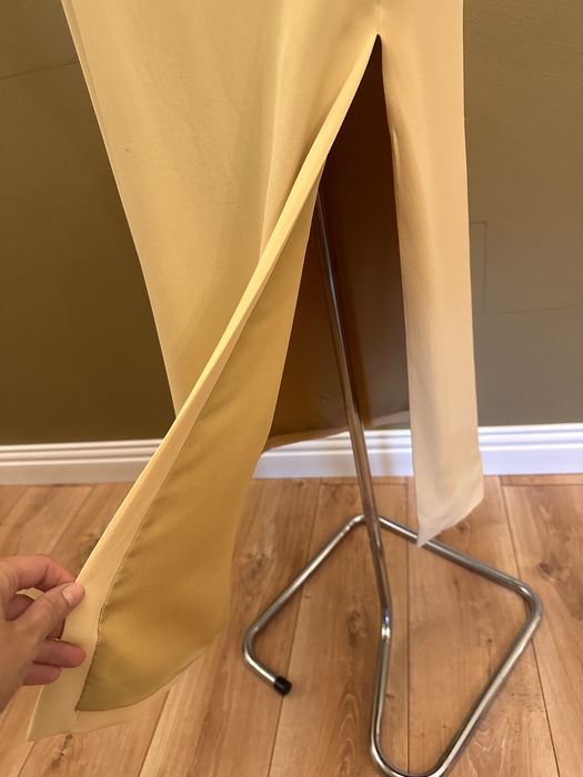 Costum dama galben Armani M