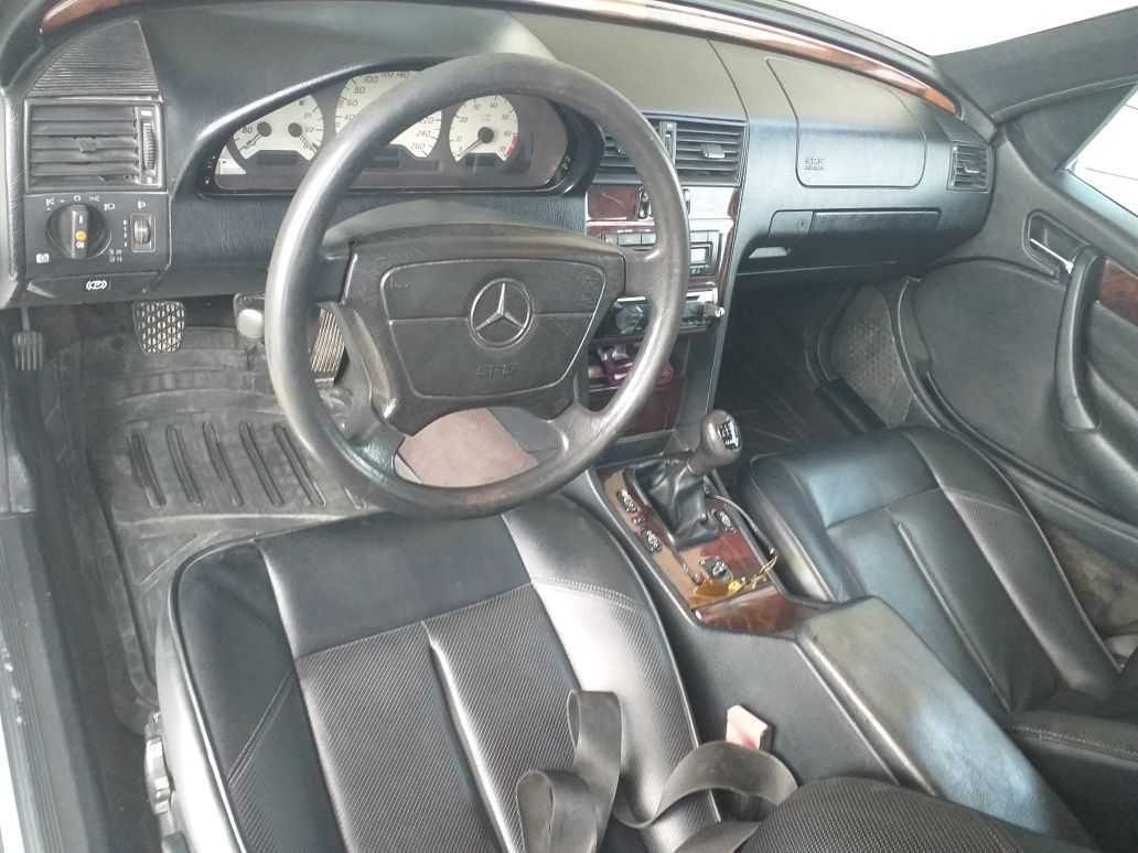 Продаётся мерседес w202