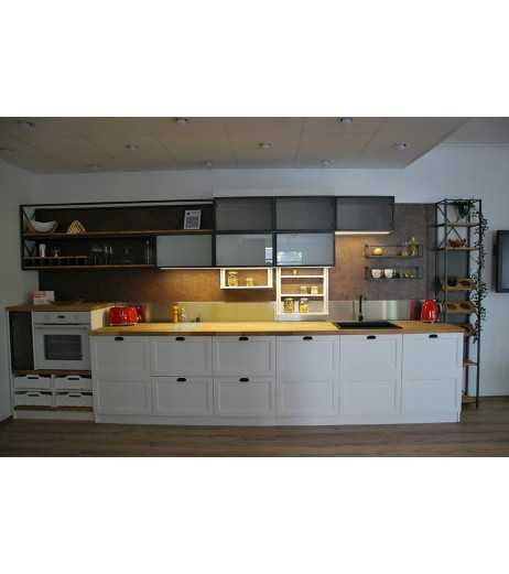 Мострена кухня от шоурум