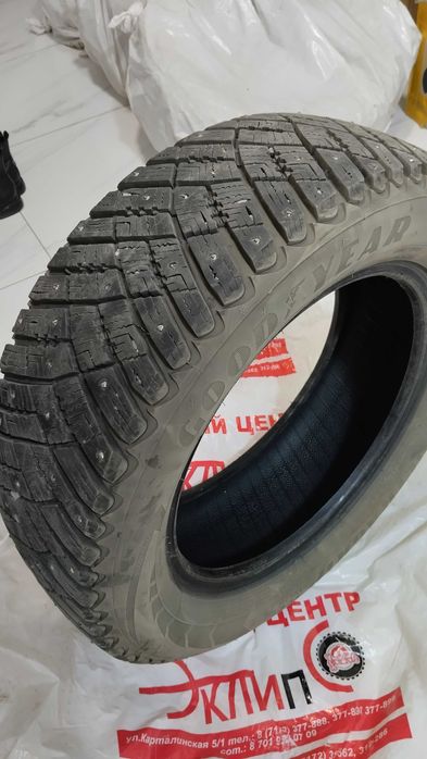 Шины 4шт GOODYEAR R16 шипы б/у