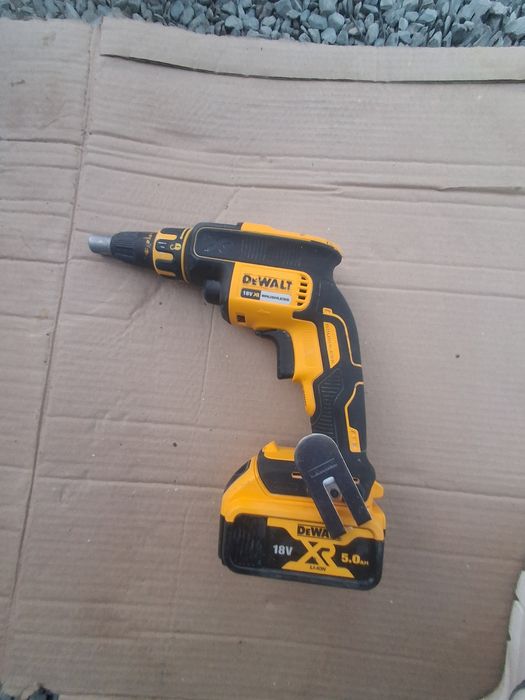 Autofiletanta rigips Dewalt DCF 620.
