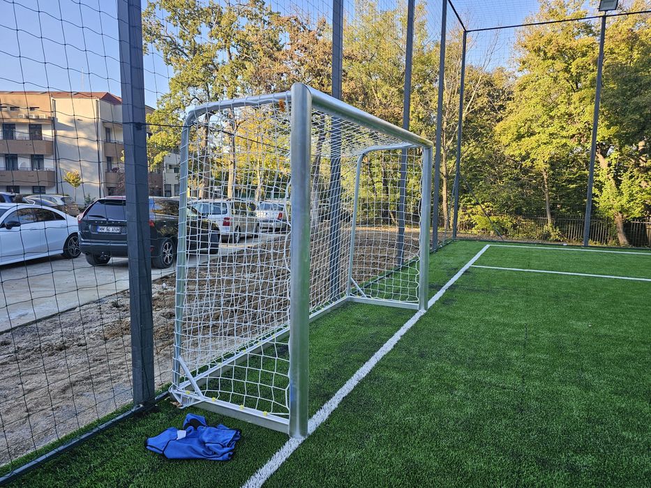 PORTI DE FOTBAL MOBILE din aluminiu dimensiunea  3X2X1 m /  3X2X1,5 m