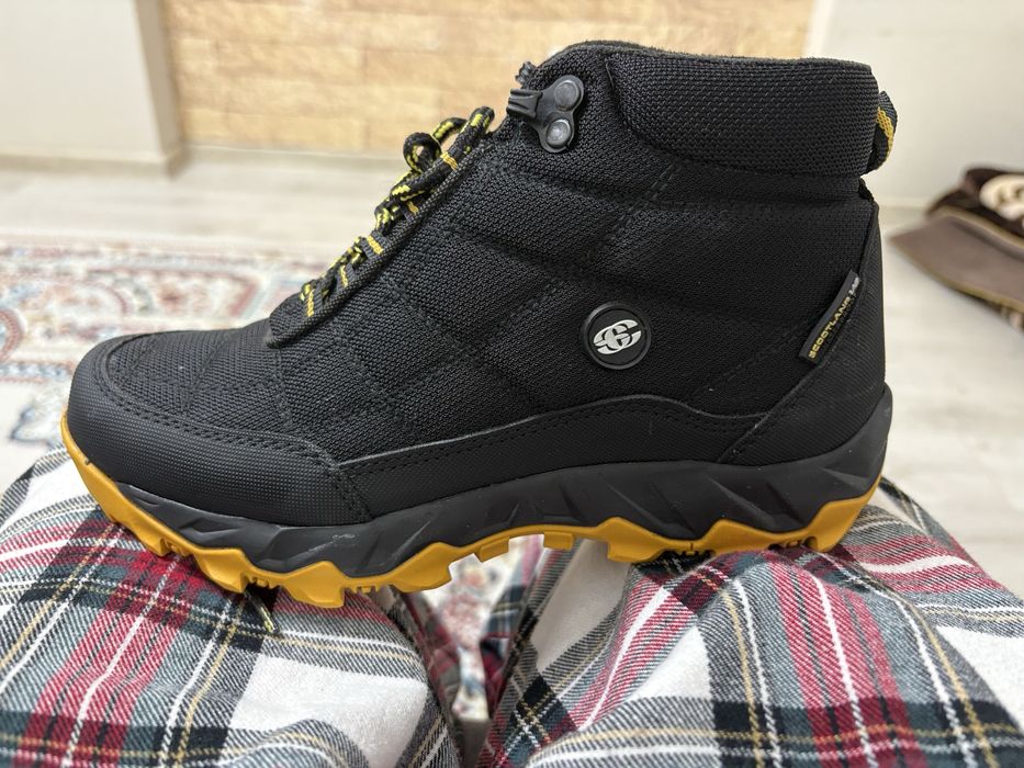 Черные ботинки теплые