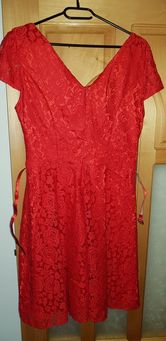 Rochie rosie in stare foarte buna.