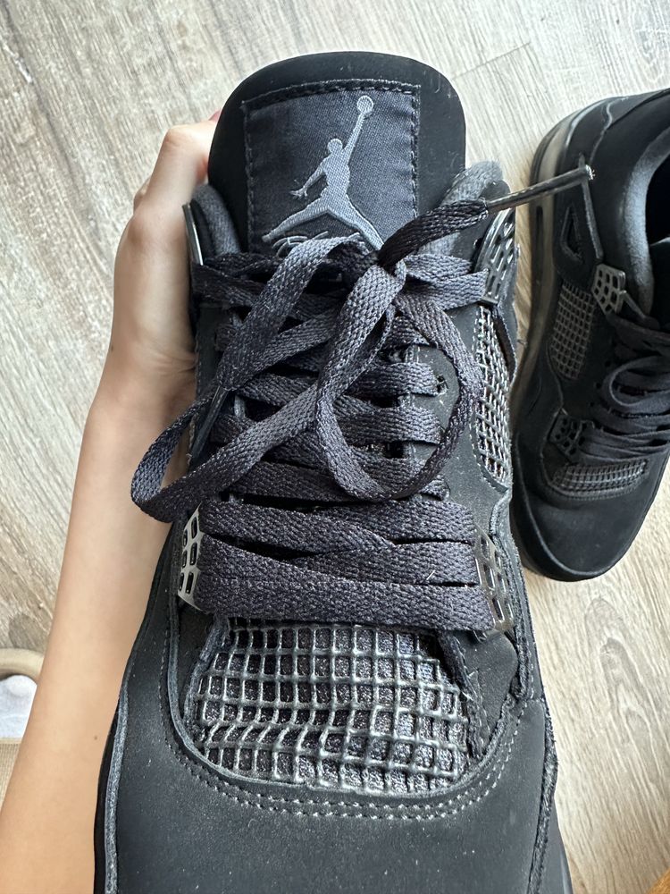 Jordan 4 Retro Black Cat (2020)