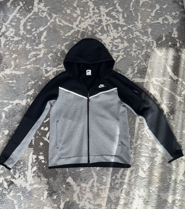 Nike Tech Fleece – Gri/Negru (doar hanorac)