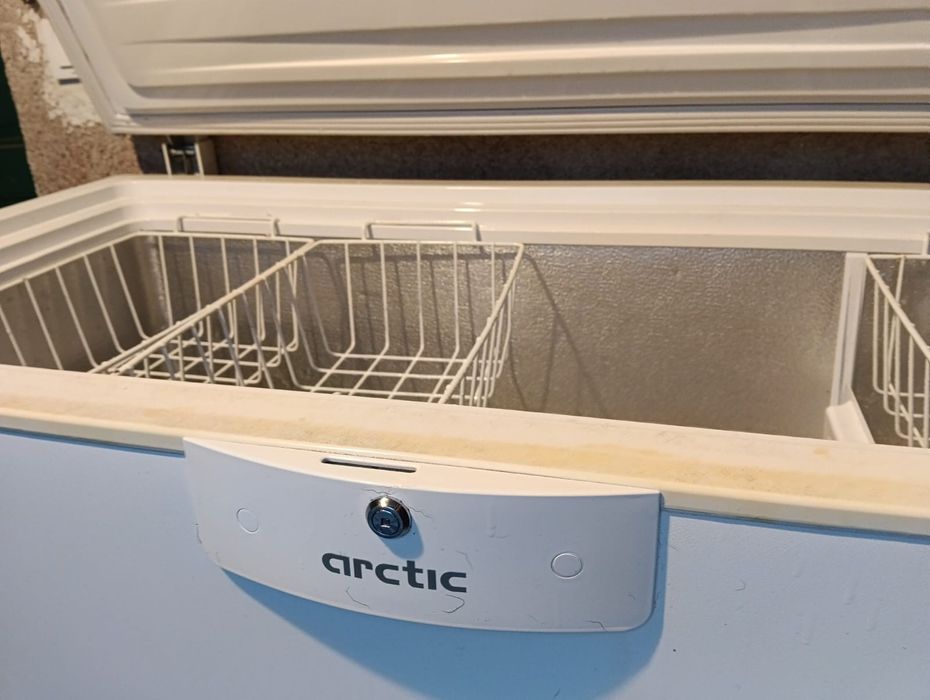 Vând ladă frigorifica